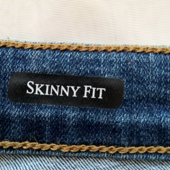 Judy Blue Los Angeles Distressed Grunge Y2K Leopard Print Accents Jeans - Picture 9 of 9